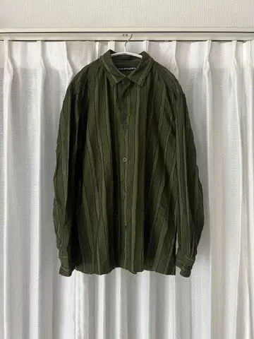 ISSEY MIYAKE MEN 스트라이프 긴팔 셔츠 카키