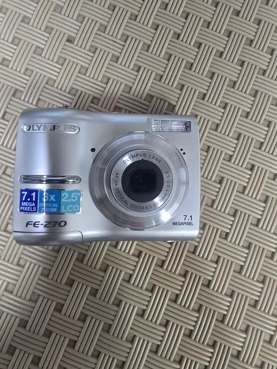 빈티지 디카 올림푸스 FE-270 카메라+ xd카드1gb팝니다