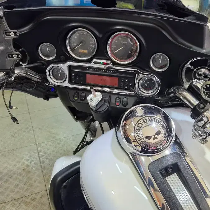 VESPA CLASSIC (2008) 5