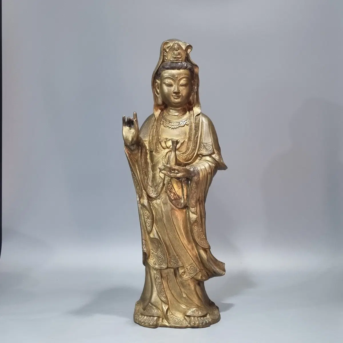청동 금장 관세음보살 입상크기: 높이 57cm