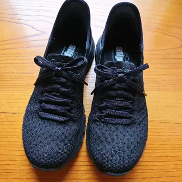 주말 한정판 최종 가격 인하 [ 새상품급 ] SKECHERS Slip-ins 스니커즈