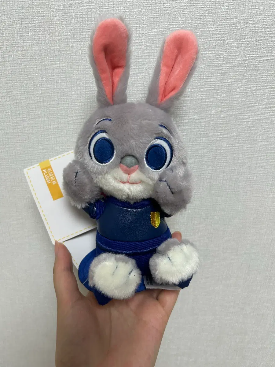 상하이 디즈니랜드 경찰 주디인형