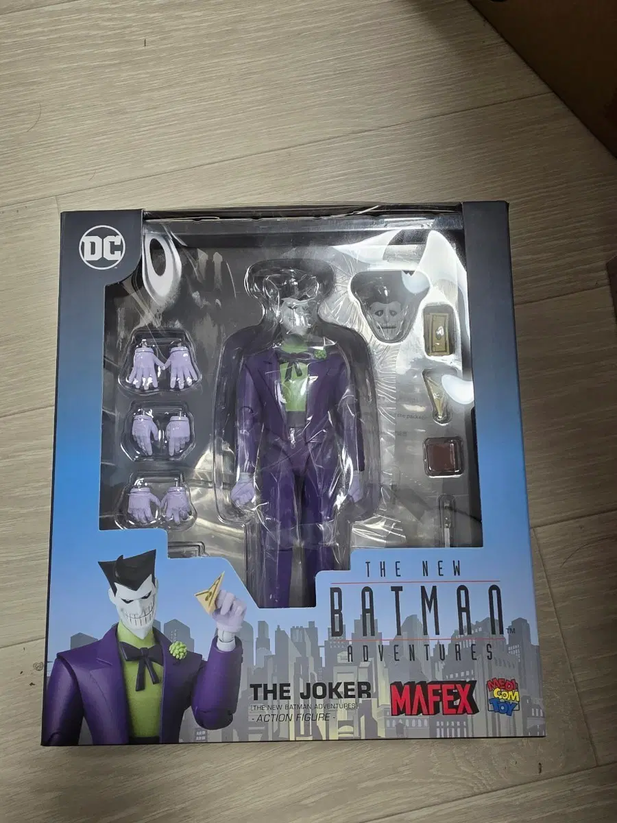 MAFEX 마펙스 167 배트맨 TAS 조커 액션 피규어