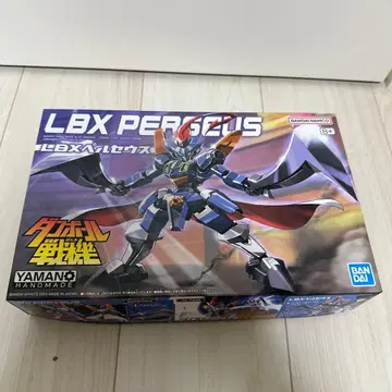 골판지 전기 LBX 페르세우스 프라모델