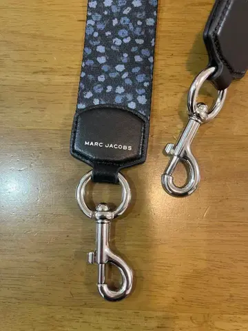 미사용 새상품 MARC JACOBS 애니멀 무늬 숄더 스트랩