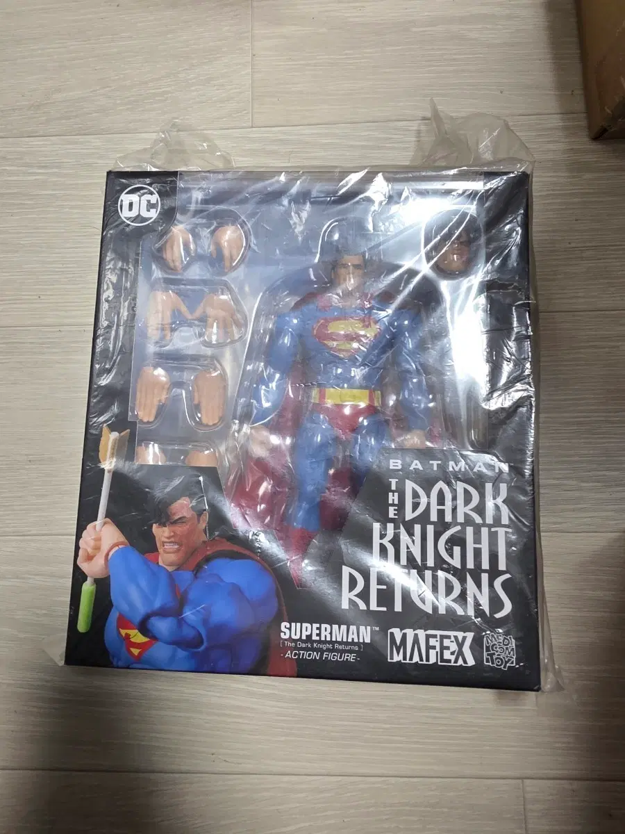 마펙스 161 MAFEX 다크나이트 리턴즈 슈퍼맨 미개봉