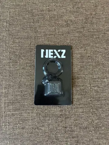 NEXZ 키링