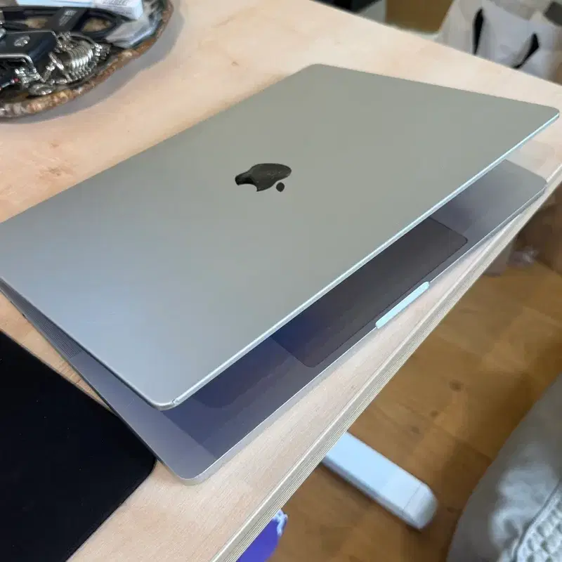 2021 맥북프로 m1 pro (1tb / 32gb / 10코어 ) 실버