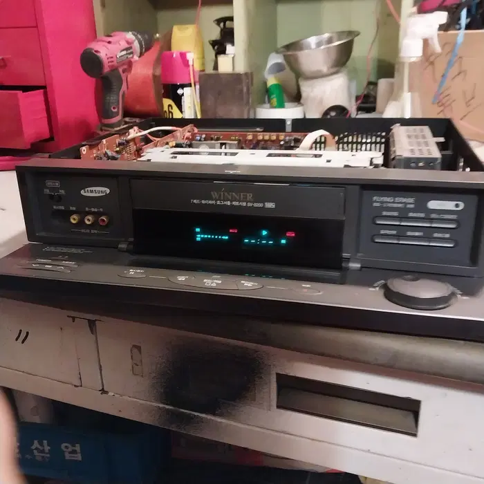 고장 증세 있는 삼성 스테레오 VCR SV-8200