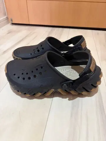 새상품급 crocs 에코 가무 RO 크로그 23cm