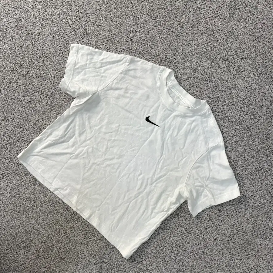 75 나이키 Nike 키즈여성 반팔 티셔츠 0713J2