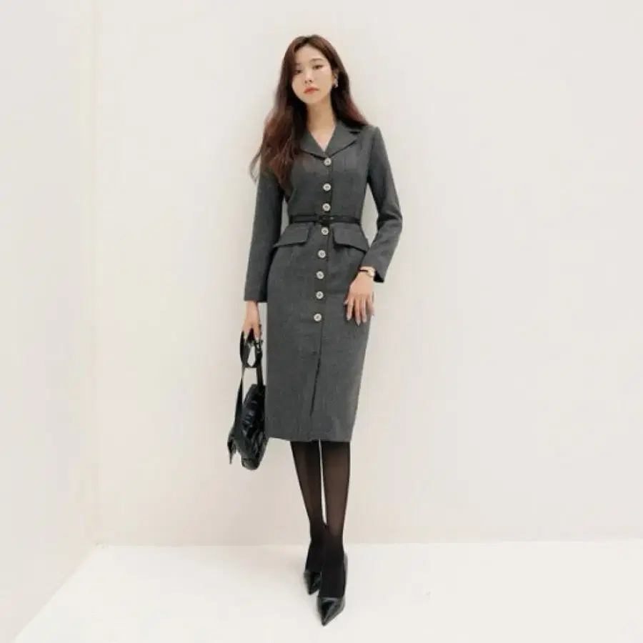 [새상품] 오드 벨티드 원피스 챠콜