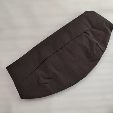 Uniqlo U 유니클로 크로스 바디백 다크 브라운