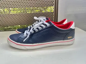 VANS V401 스니커즈 27.5cm
