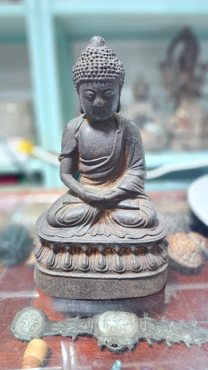 철불상