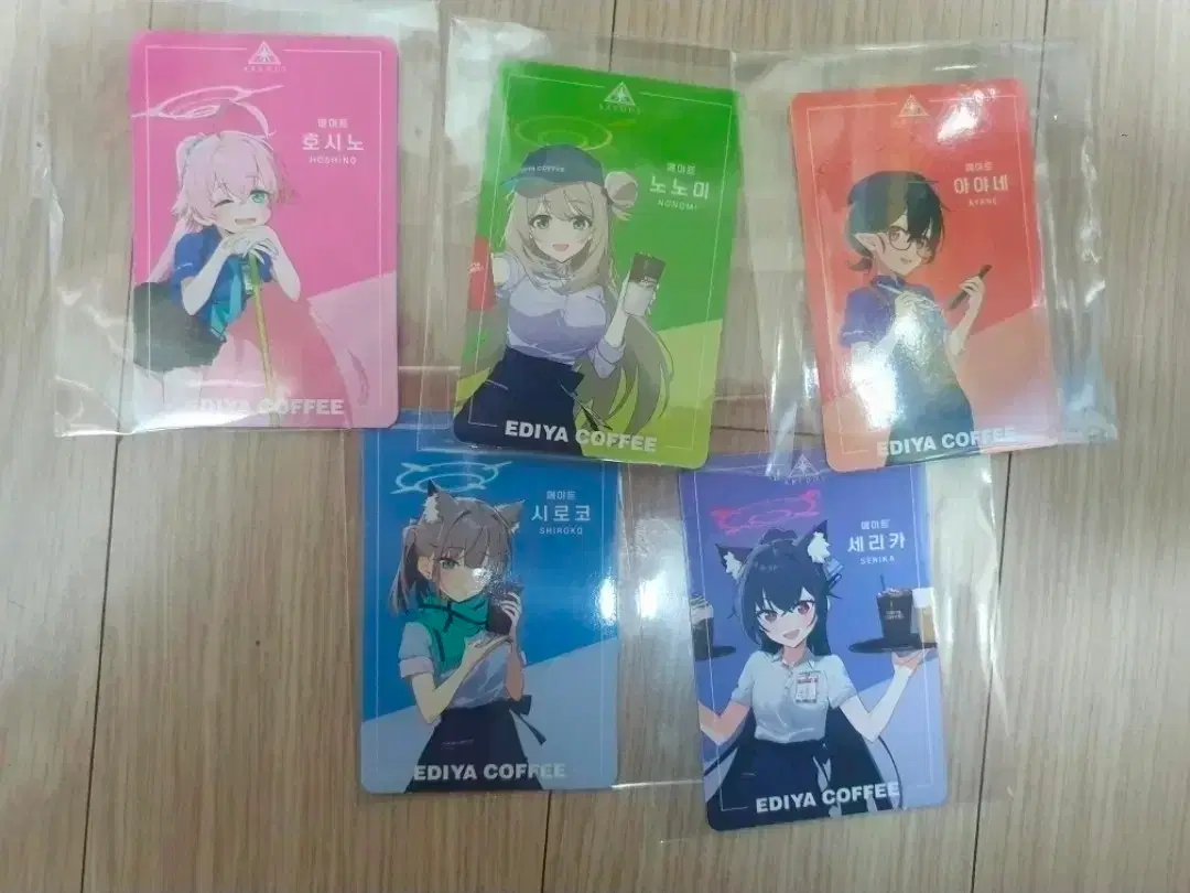 블루아카이브 이디야 콜라보 포토카드 5장 일괄