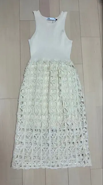 ZARA 슬리브리스 무릎 기장 원피스 베이지 S