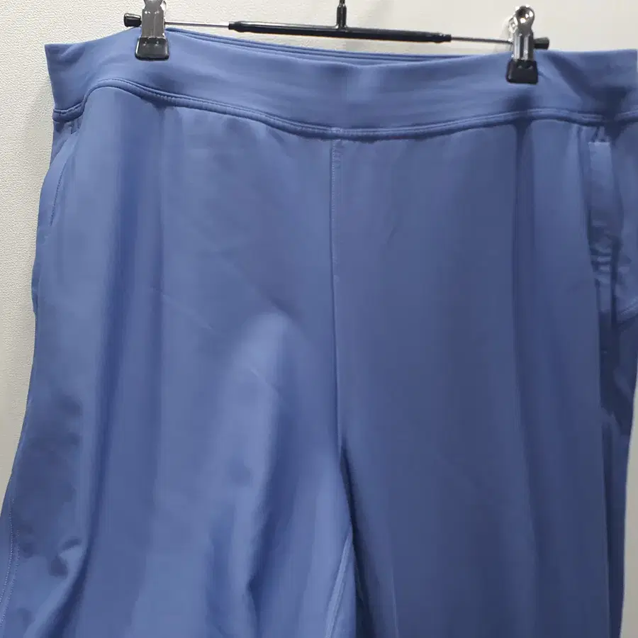 룰루레몬 트레이닝팬츠 XL사이즈 (허리36~38인치 총장103cm)