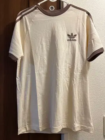 adidas 트레포일 로고 티셔츠 아이보리 M