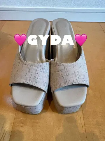이번 달까지 한정 가격! GYDA 샌들