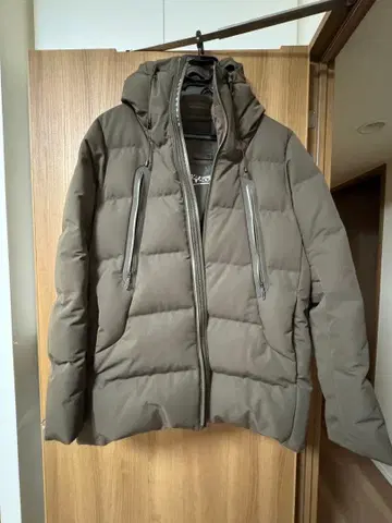 DESCENTE 다운 자켓 카키 남성용 L 사이즈