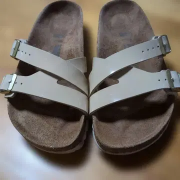 BIRKENSTOCK 샌들 베이지 38사이즈