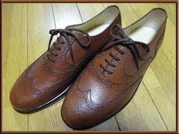 TANINO CRISCI 윙팁 가죽 슈즈