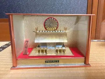 이세 참배 기념 어정전 모형 입상