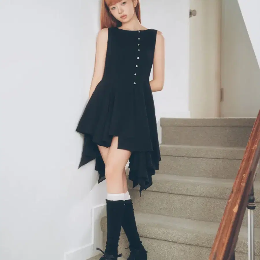 [미세키서울] Unbalanced flow one piece BLACK
