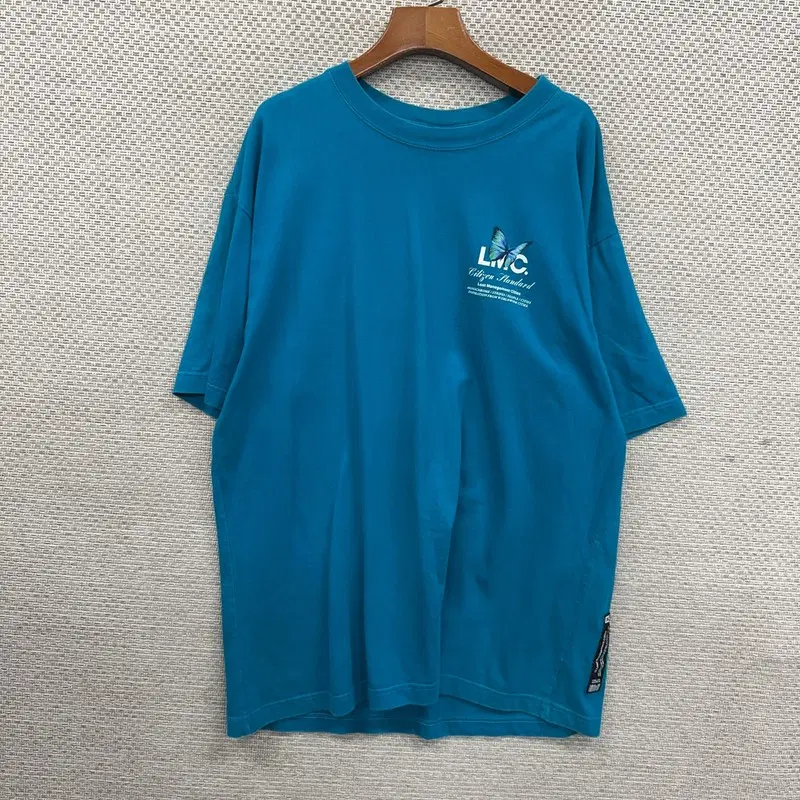 LMC 반팔티 XL D08539