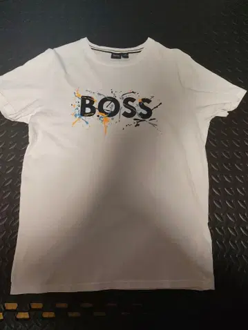 HUGO BOSS 티셔츠 M 사이즈 화이트