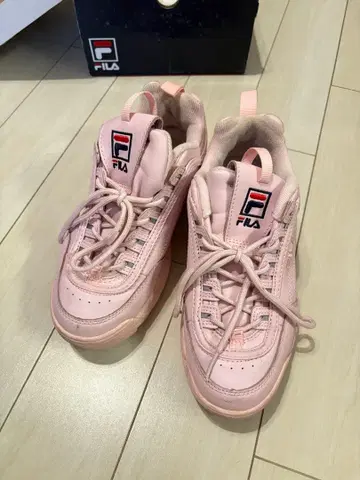 FILA 여성용 스니커즈 핑크 로즈 자수