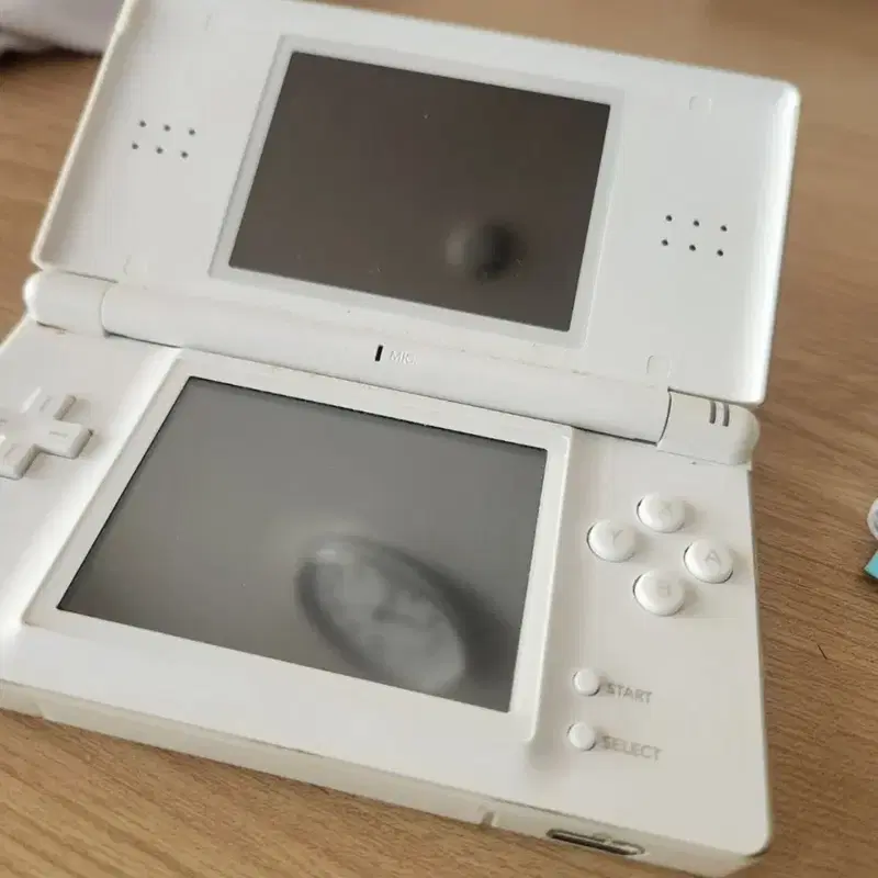 닌텐도 DS Lite 화이트