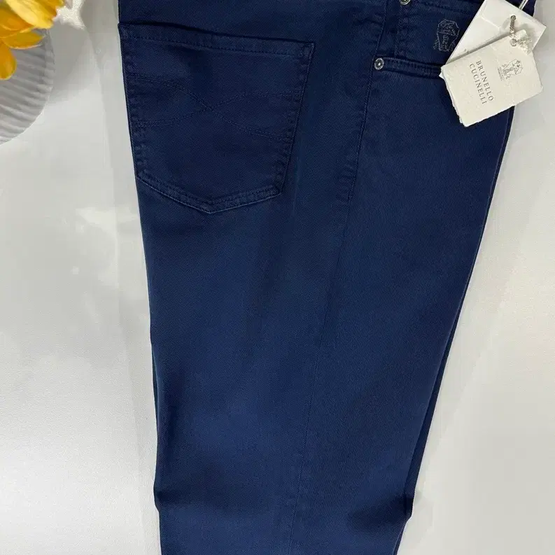 브루넬로 쿠치넬리 새상품 네이비 블루 데님 팬츠 50