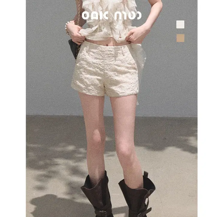 OAKMOO 오크무 하이웨이스트 슬림 수트 플로럴 반바지