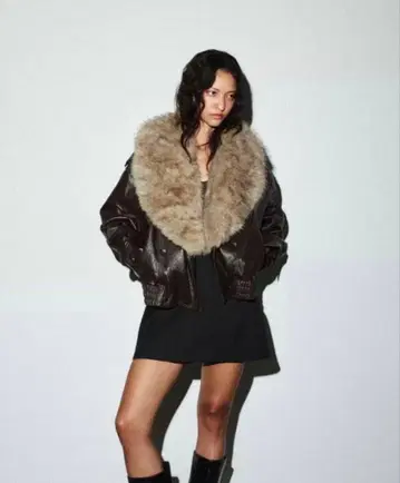 ZARA 탈부착 가능 퍼 카라 부착 페이크 가죽 자켓