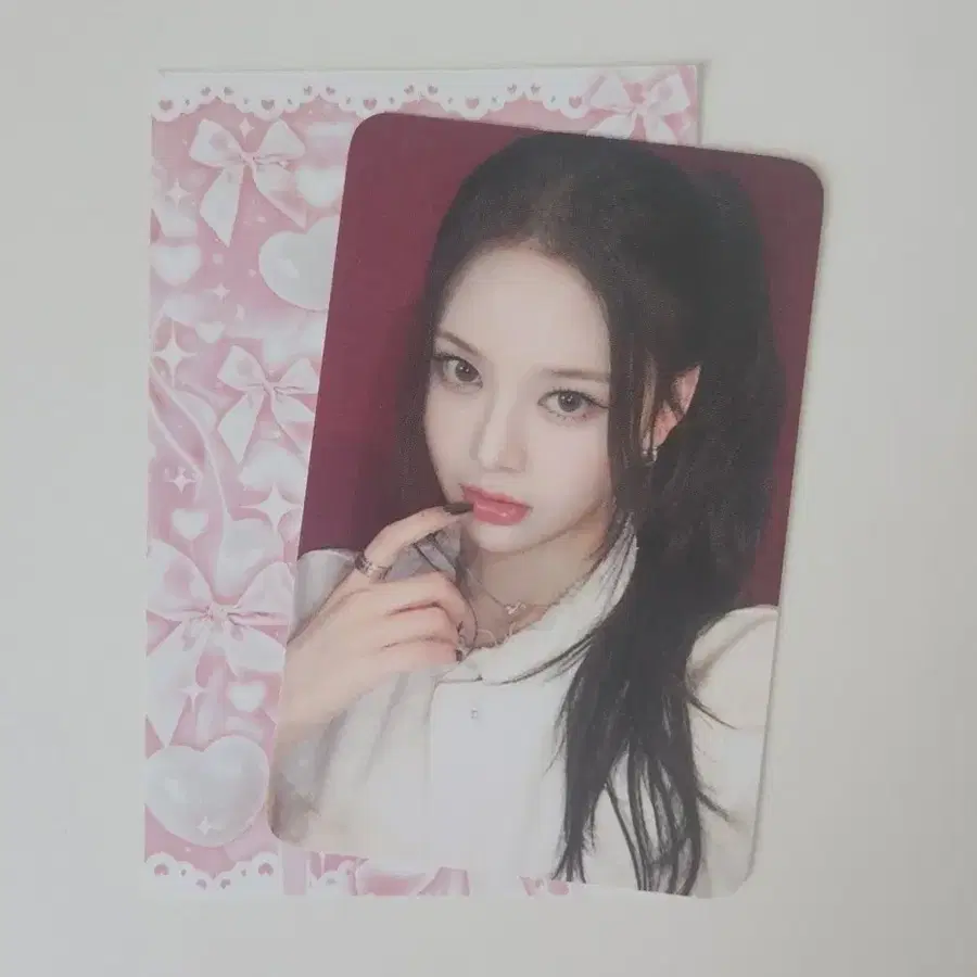 이즈나 IZNA N/a방지민 위드뮤 미공포 판매