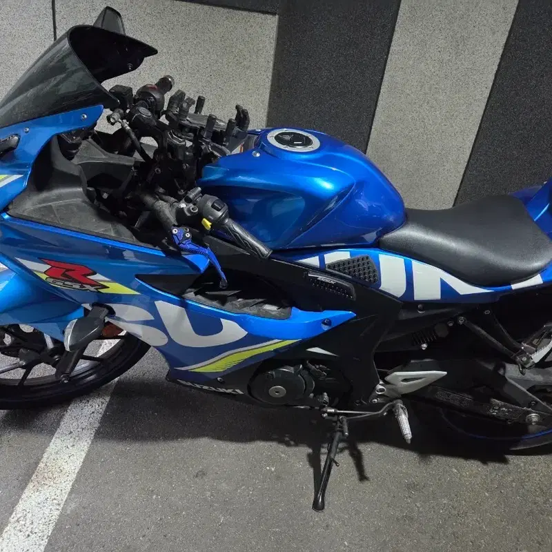 스즈키 GSX-R125 블루