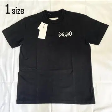 sacai x KAWS 콜라보 자수 포켓 T셔츠 사카이 카우스 택 있음