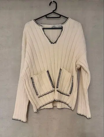 ZARA 니트 스웨터 긴팔 화이트 블랙 스티치