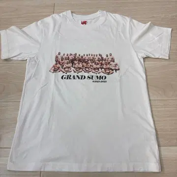 유니클로 UNIQLO 스모 UTme! 100주년 기념 T셔츠 L 사이즈