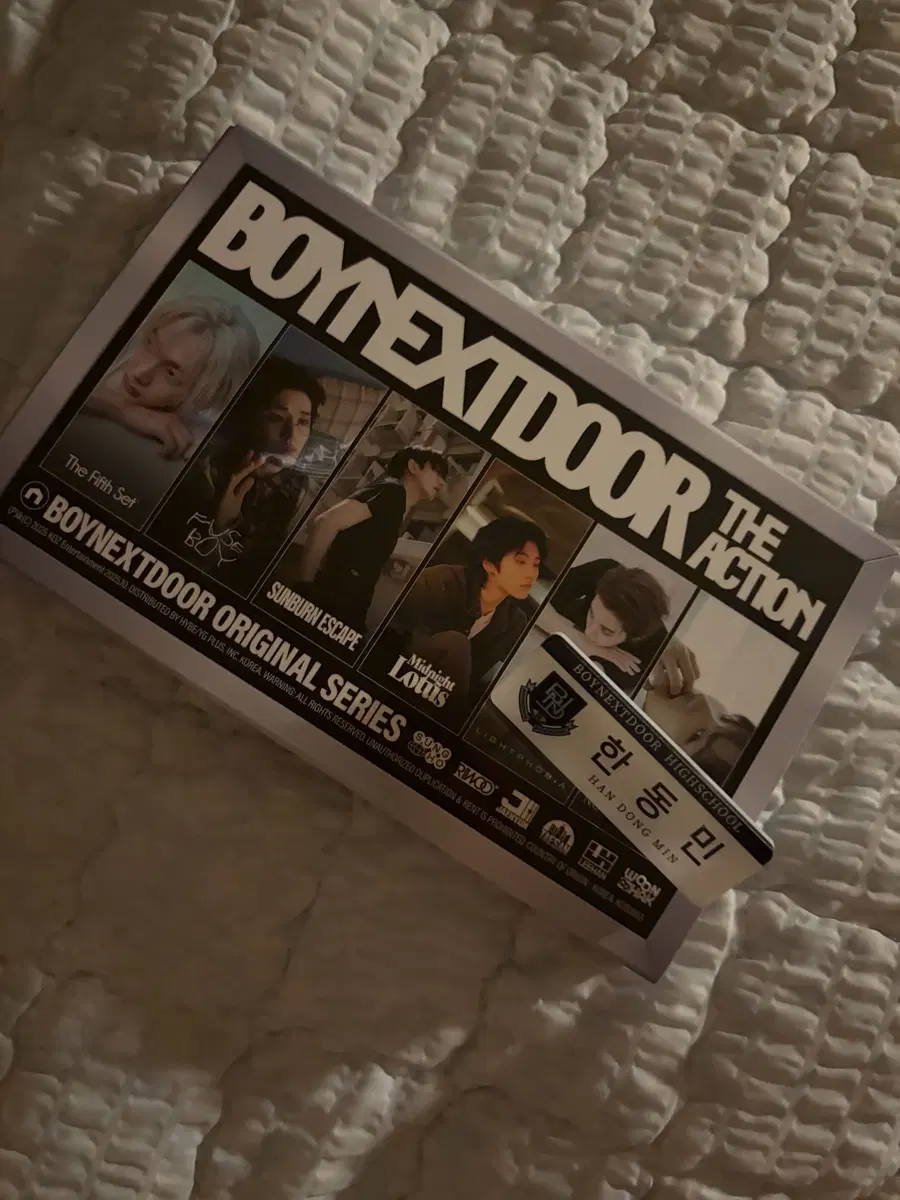 The action 미니 5집 개봉앨범 양도