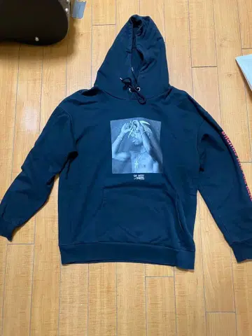 atmos 2pac 프린트 후드티 Artis 아토모스