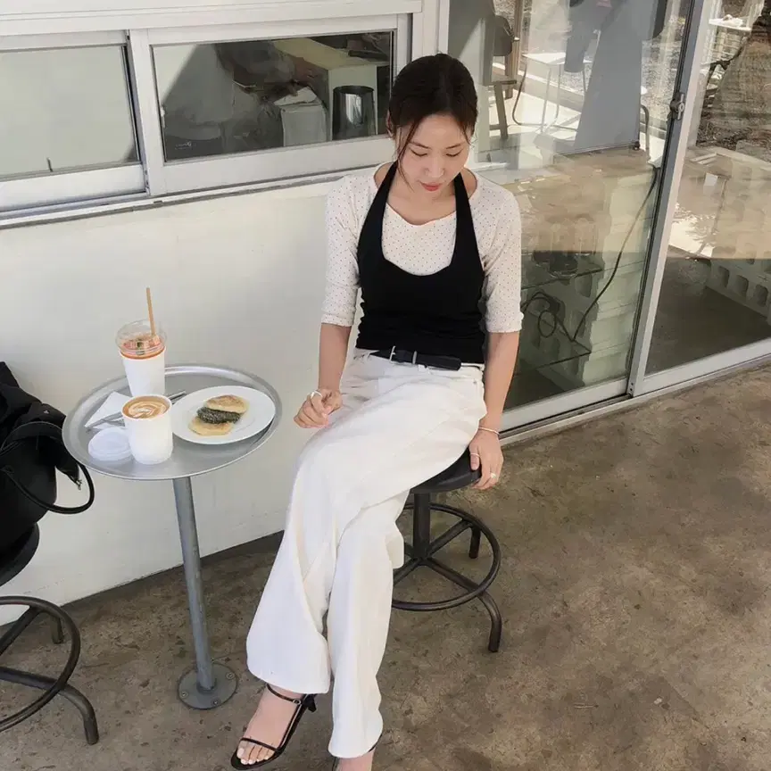 원로그 WONT 코튼 어글리 팬츠(아이보리/숏기장 L) 판매합니다.