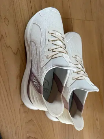 PUMA SOFTRIDE 스니커즈 화이트