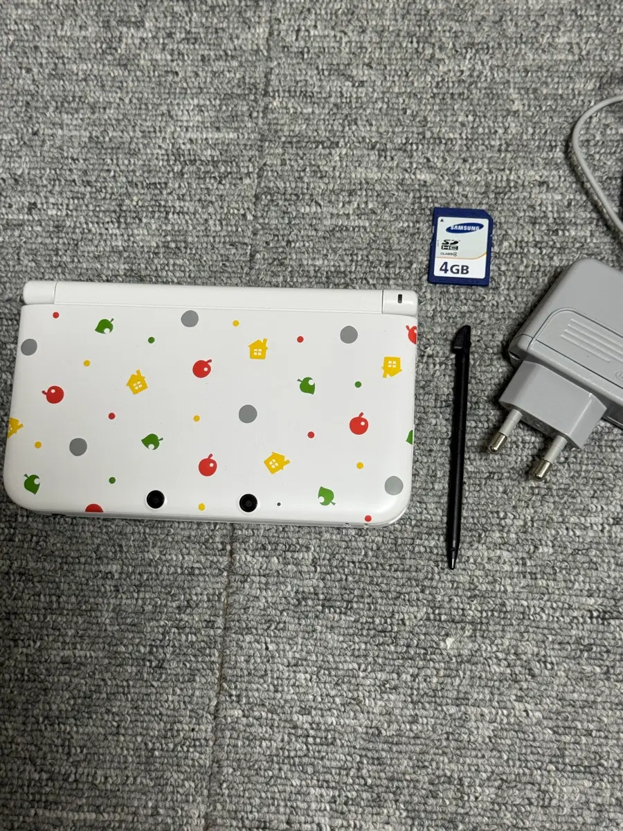닌텐도 3DS XL 한국 정발 동숲 튀동숲 에디션 S급