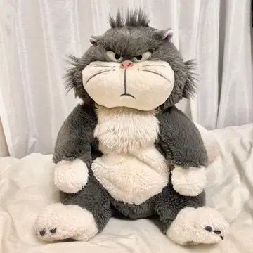 [레어] 디즈니 스토어 루시퍼 봉제 인형 고양이의 날 2024 한정판