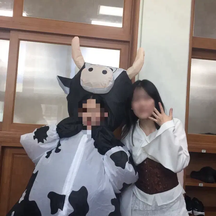젖소 에어슈트 의상대여