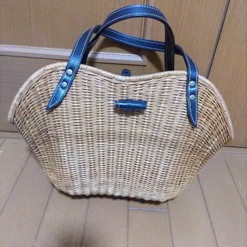 바스켓백 등나무 짜임 가죽 핸들