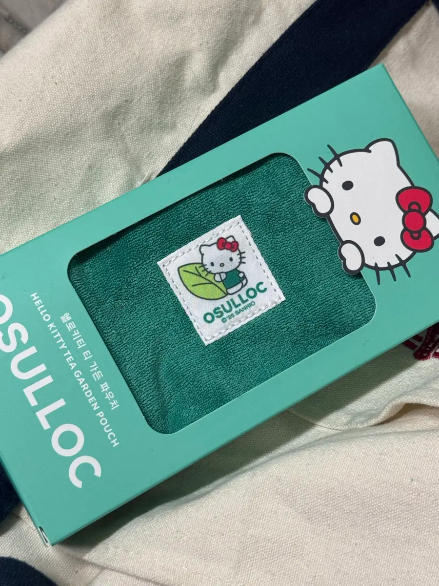 오설록 키티 콜라보 파우치
